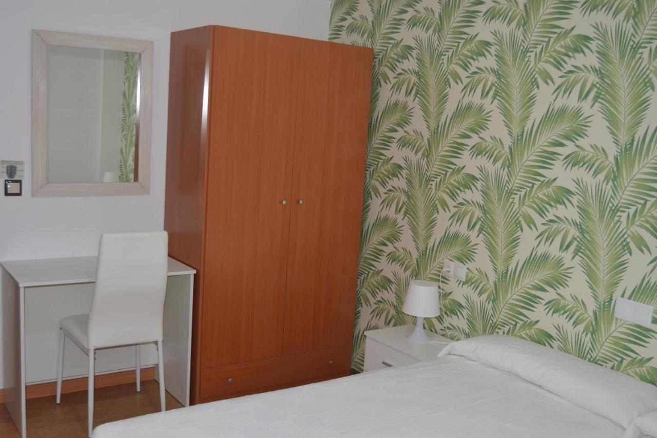 Hostal Solymar San Francisco  Bagian luar foto